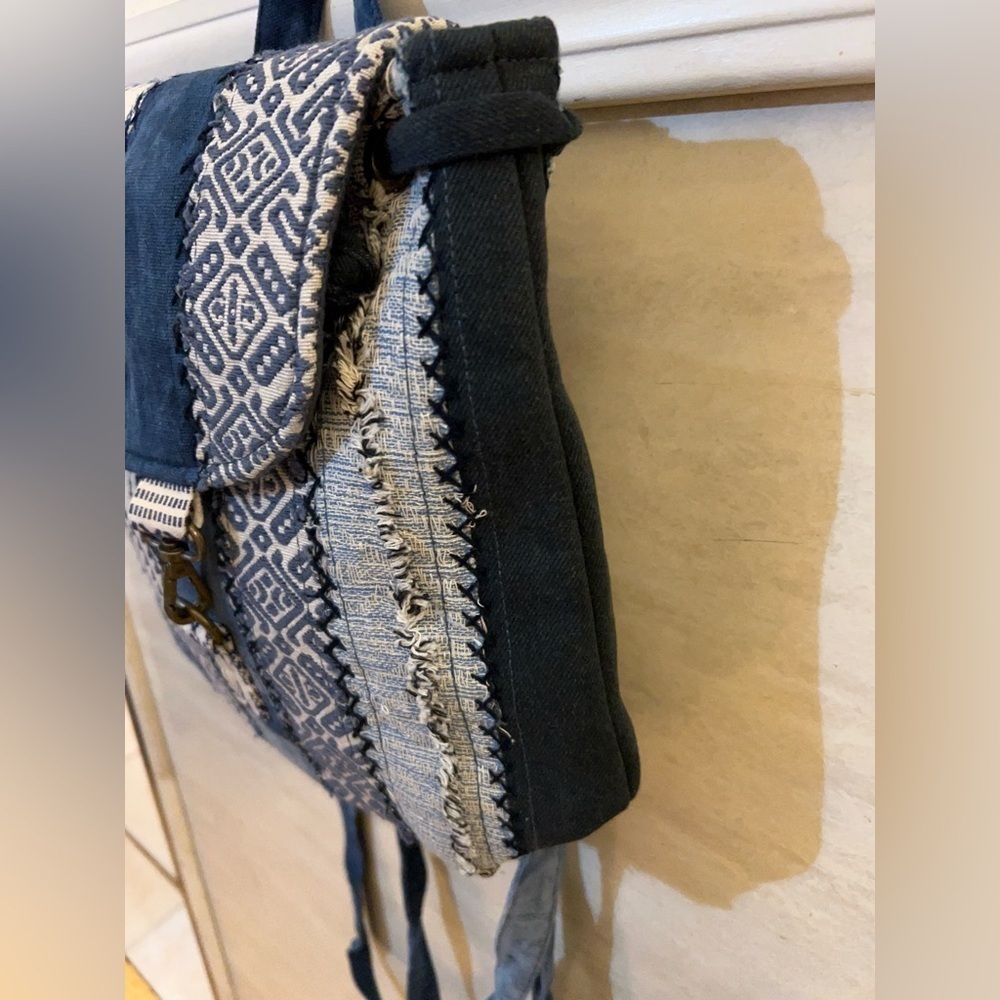 Demdaco Your Journey
Indigo Blue Patchwork
Backpack. - Picture 5 of 16